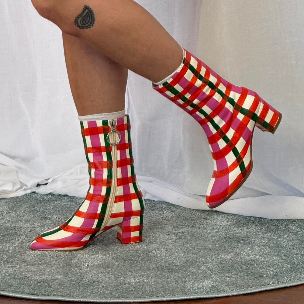 One of a kind zig zag goods